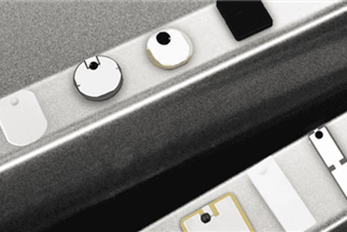 La RFID fonctionne-t-elle à travers le métal